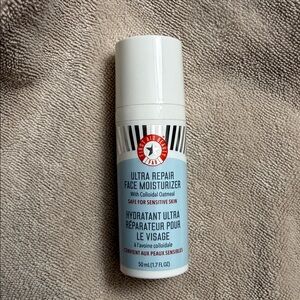 First Aid Beauty Ultra Repair Face Moisturizer 1.7oz/50ml NEW